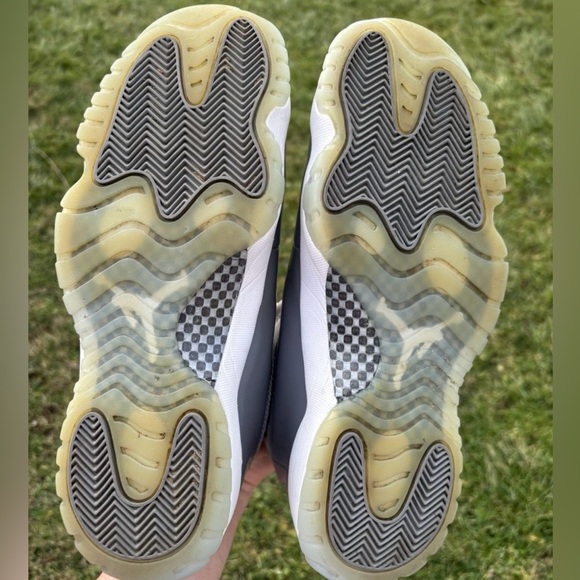 Jordan 11 Retro High Cool Grey 2021 Size 12 - Picture 5 of 6